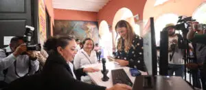 CECILIA PATRÓN AGRADECE A CONTRIBUYENTES MERIDANOS